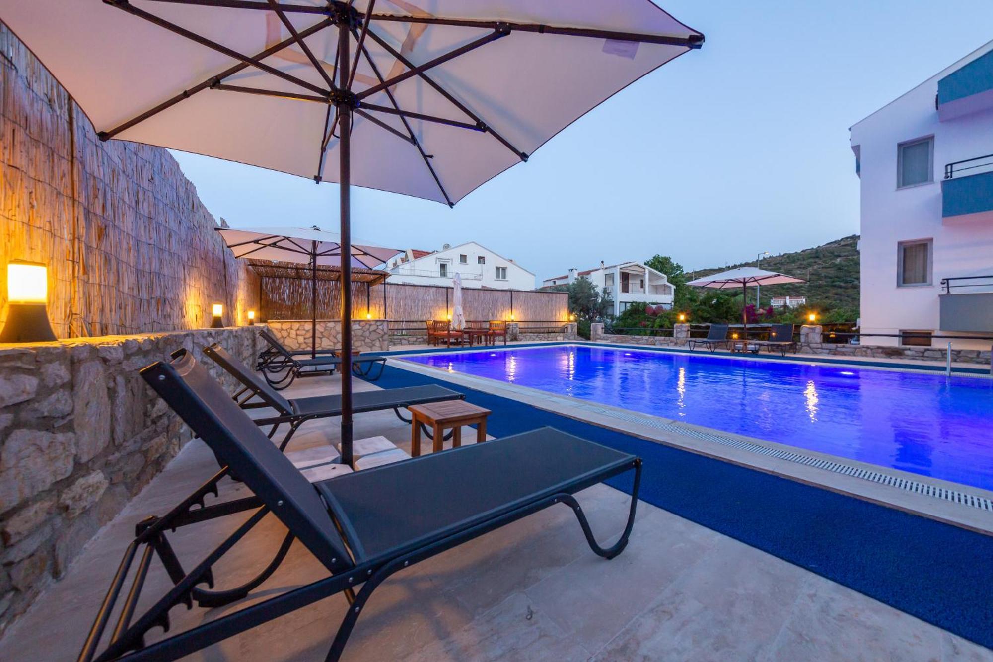 Oezguem Suite Otel 닷차 외부 사진