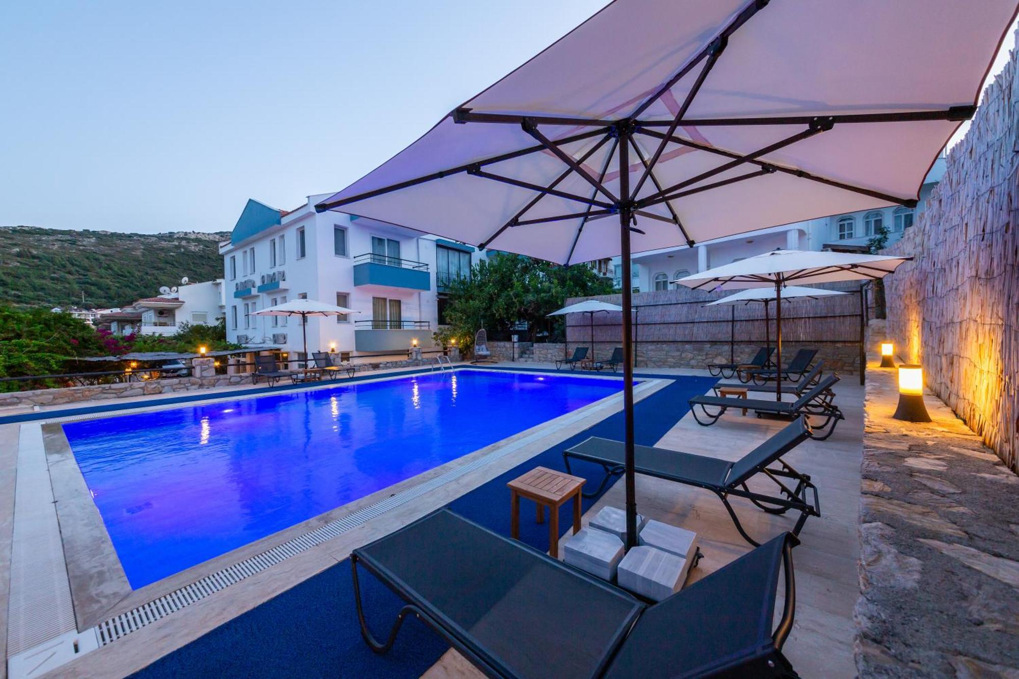 Oezguem Suite Otel 닷차 외부 사진