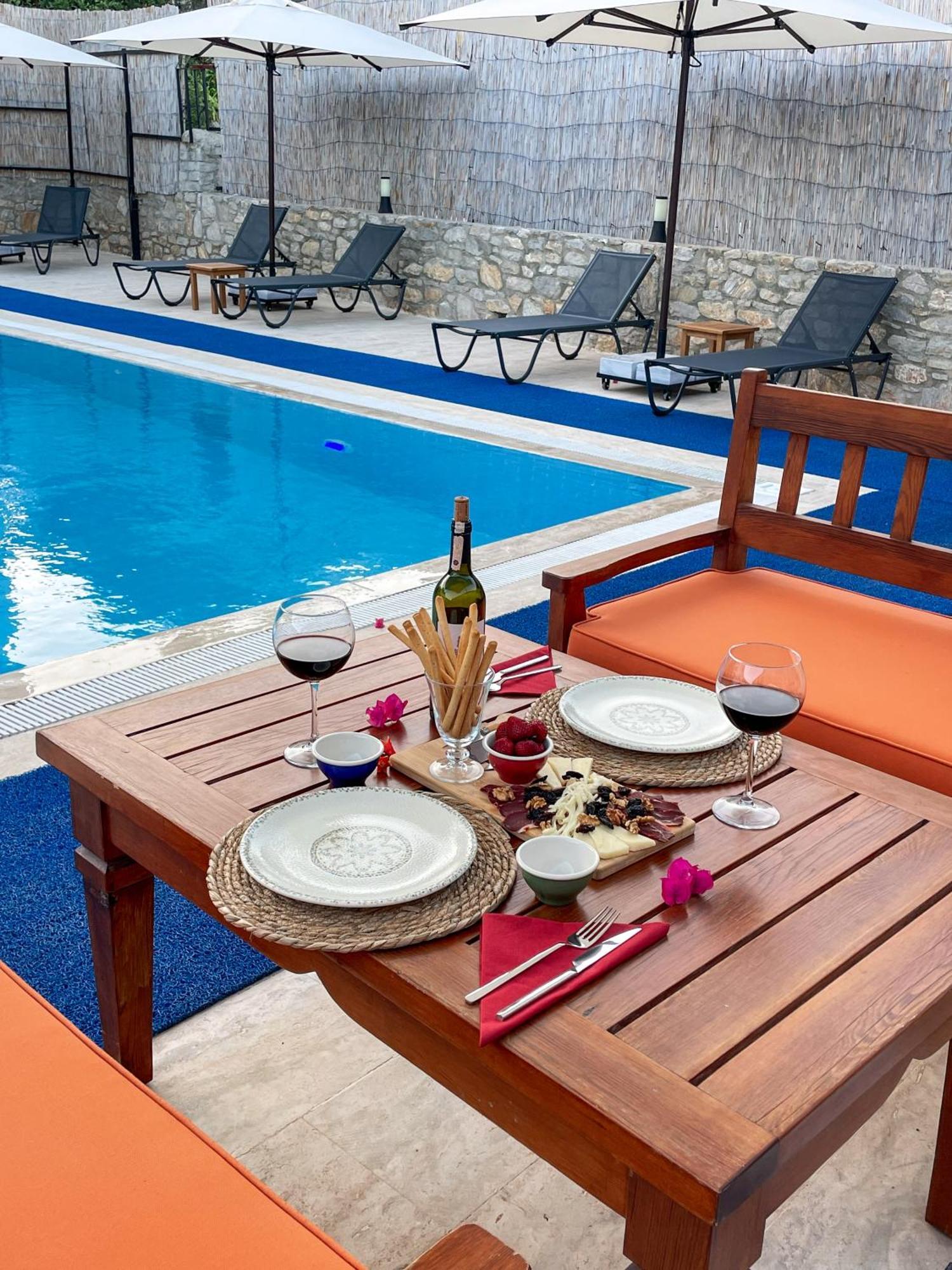 Oezguem Suite Otel 닷차 외부 사진