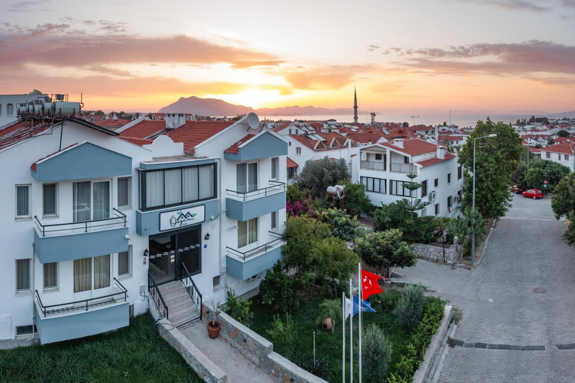 Oezguem Suite Otel 닷차 외부 사진