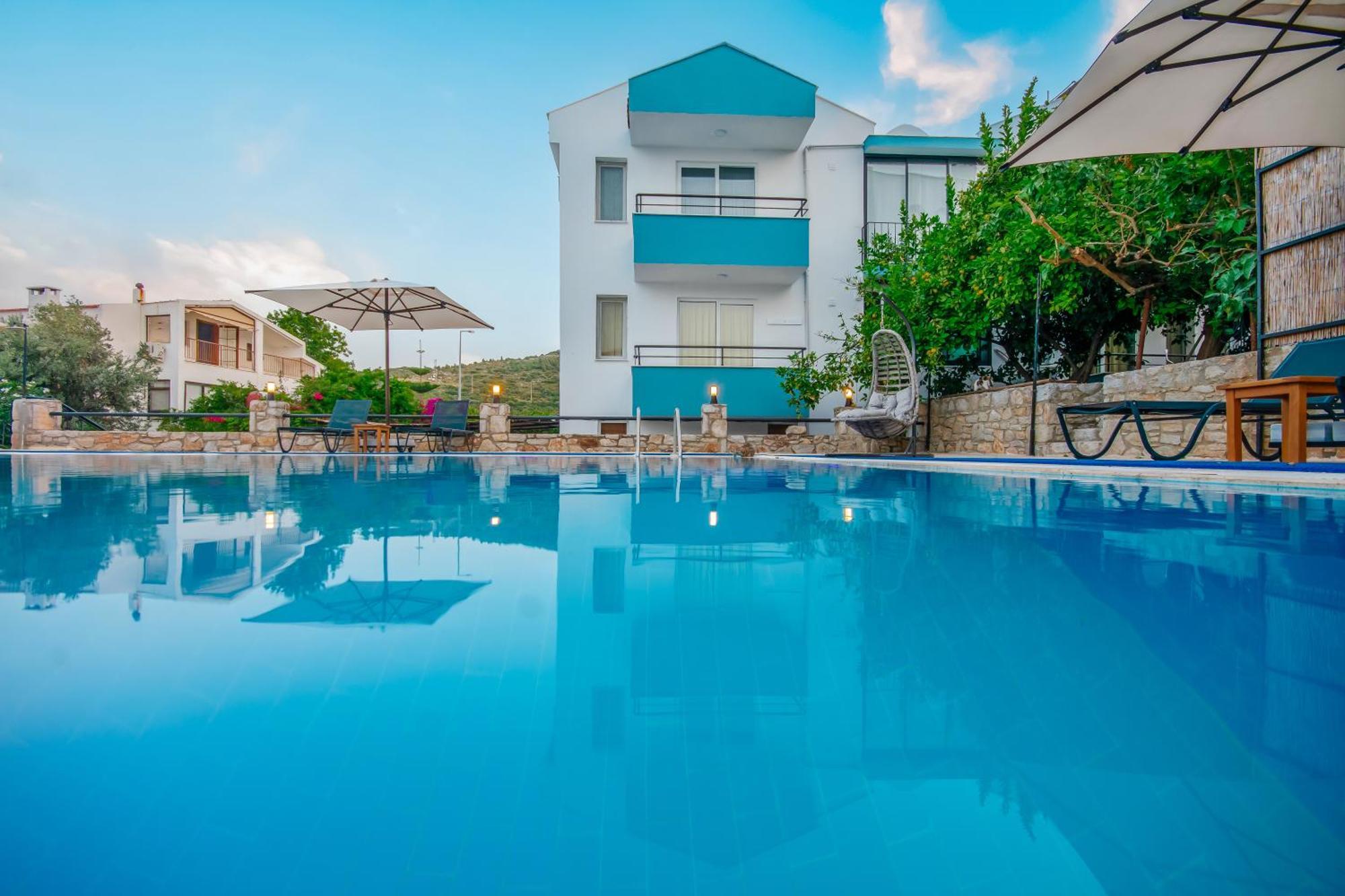 Oezguem Suite Otel 닷차 외부 사진