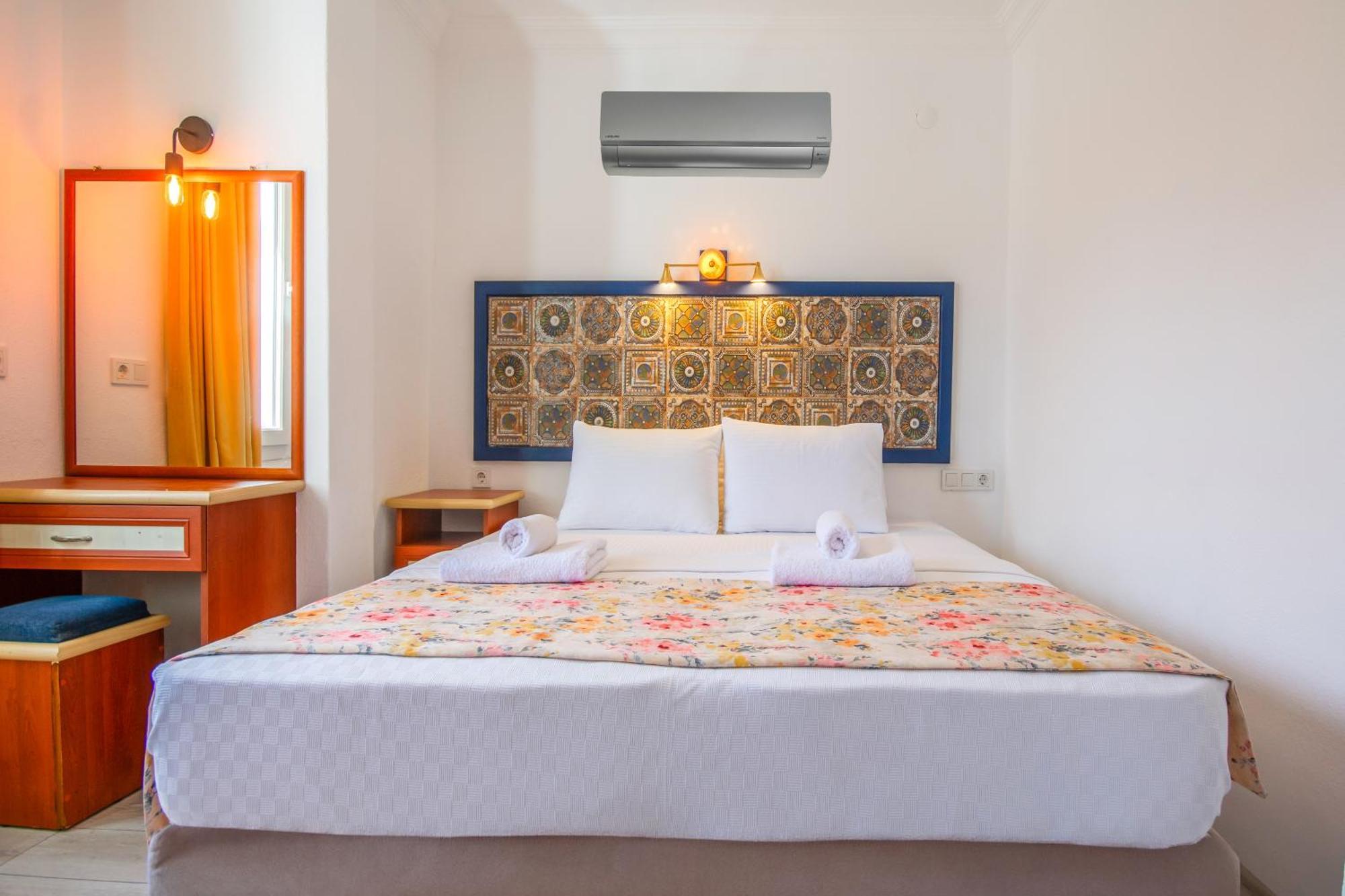 Oezguem Suite Otel 닷차 외부 사진