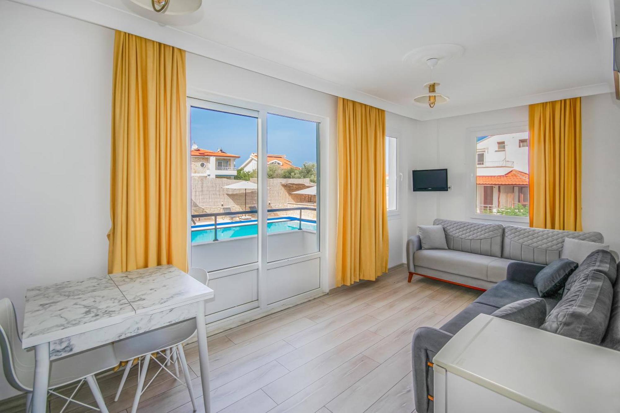 Oezguem Suite Otel 닷차 외부 사진