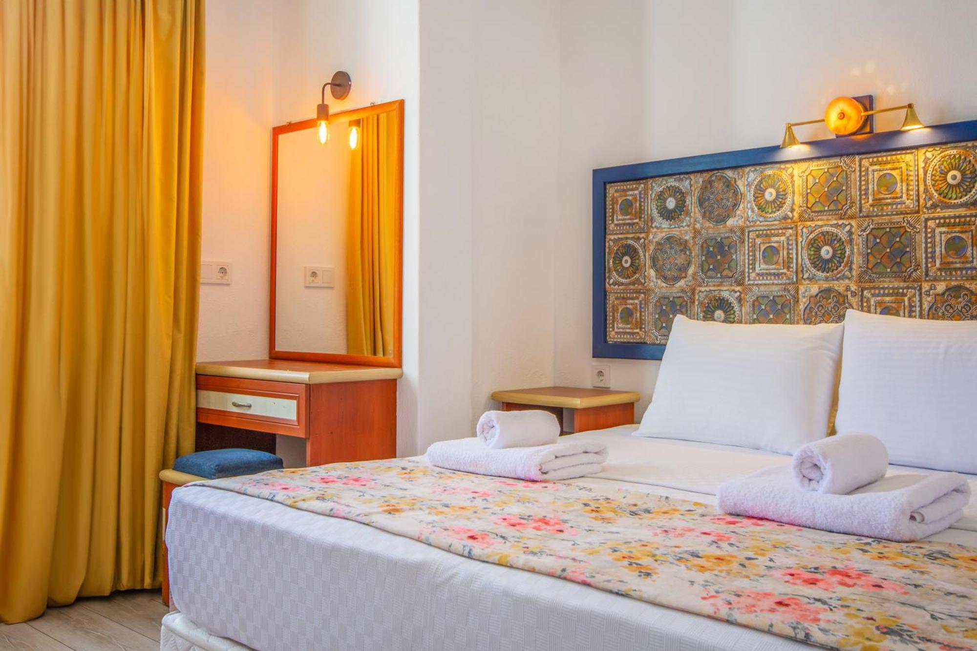 Oezguem Suite Otel 닷차 외부 사진